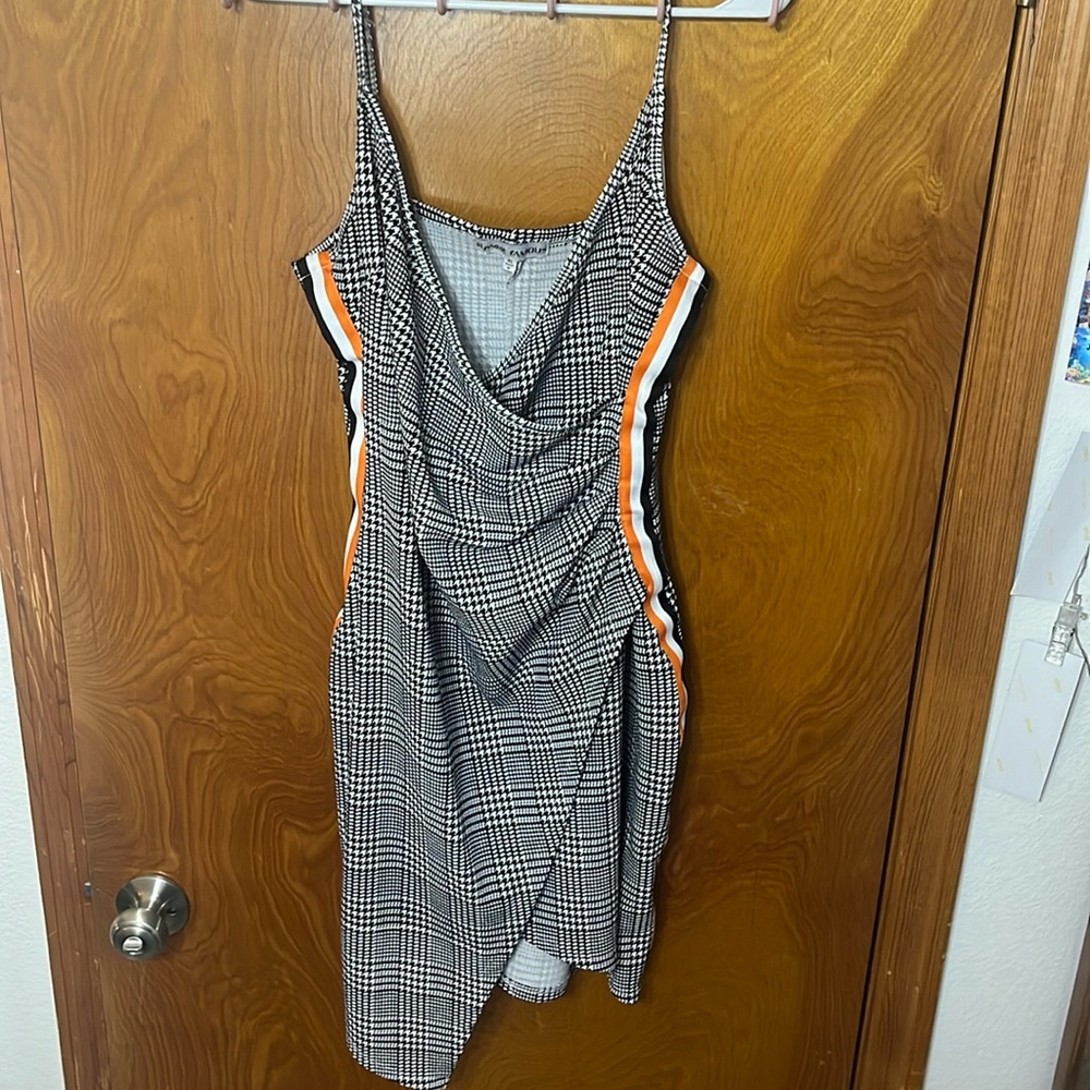 Almost Famous- Asymmetrical Cut Houndstooth Patterned Dress